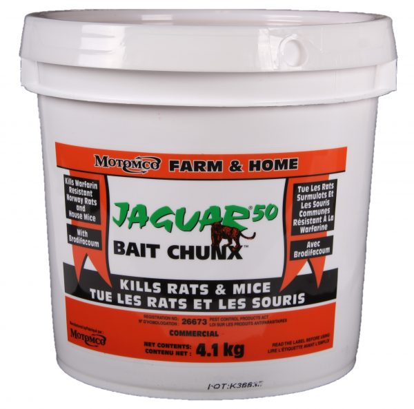 JAGUAR RODENTICIDE IS A SPECIALLY FORMULATED SINGLE FEED INTERIOR BAIT USED BY PROFESSIONALS TO QUICKLY REDUCE MOUSE AND RAT POPULATIONS. WAX COATED BLOCKS ENSURE MOISTURE WILL NOT COMPROMISE THE INGREDIENTS. CONTAINS BRODIFICOUM